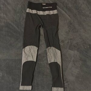 Seamless Lorna Jane tights